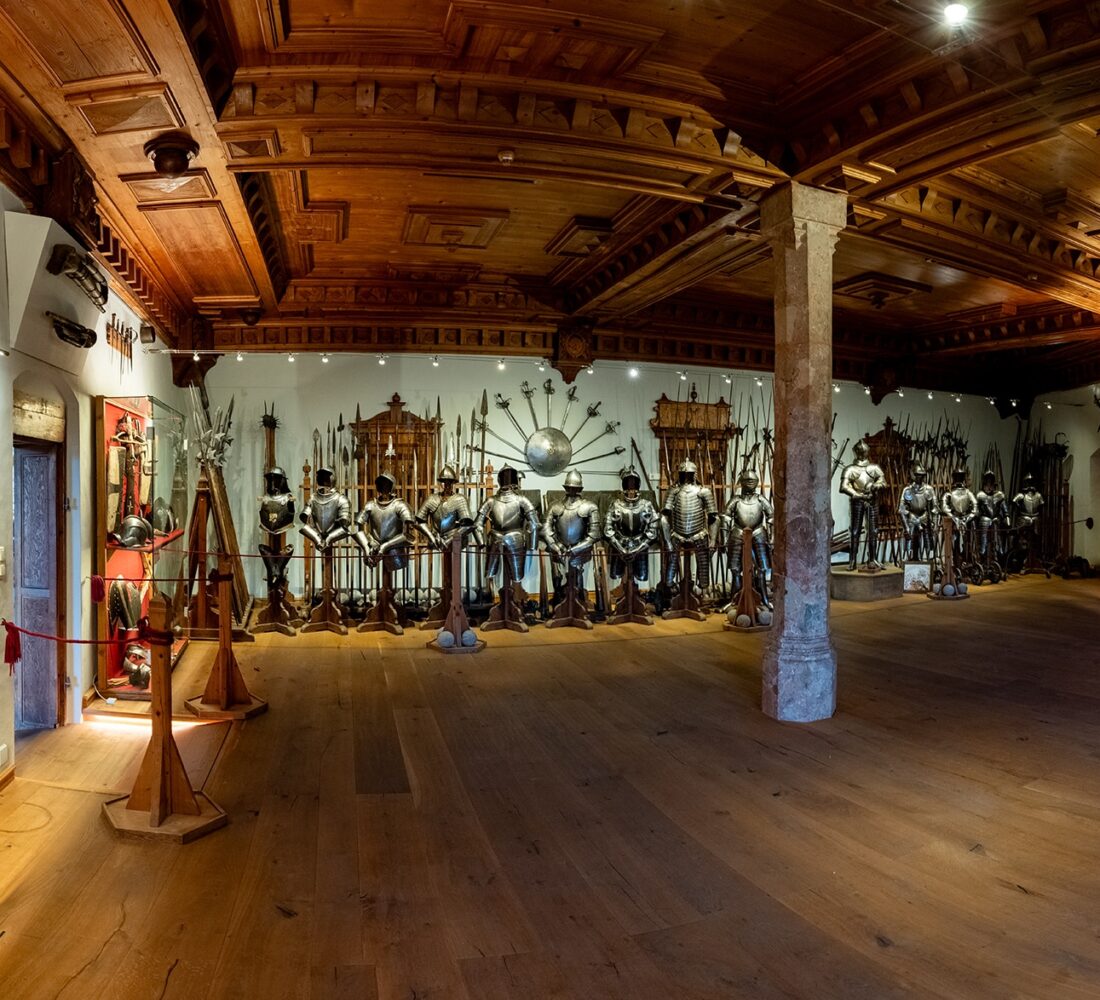 Рыцарский зал Шлосс-Тратцберг Панорама TorstenMühlbacher web