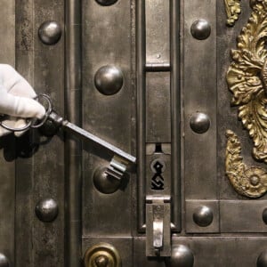 Tresor Schell Collection